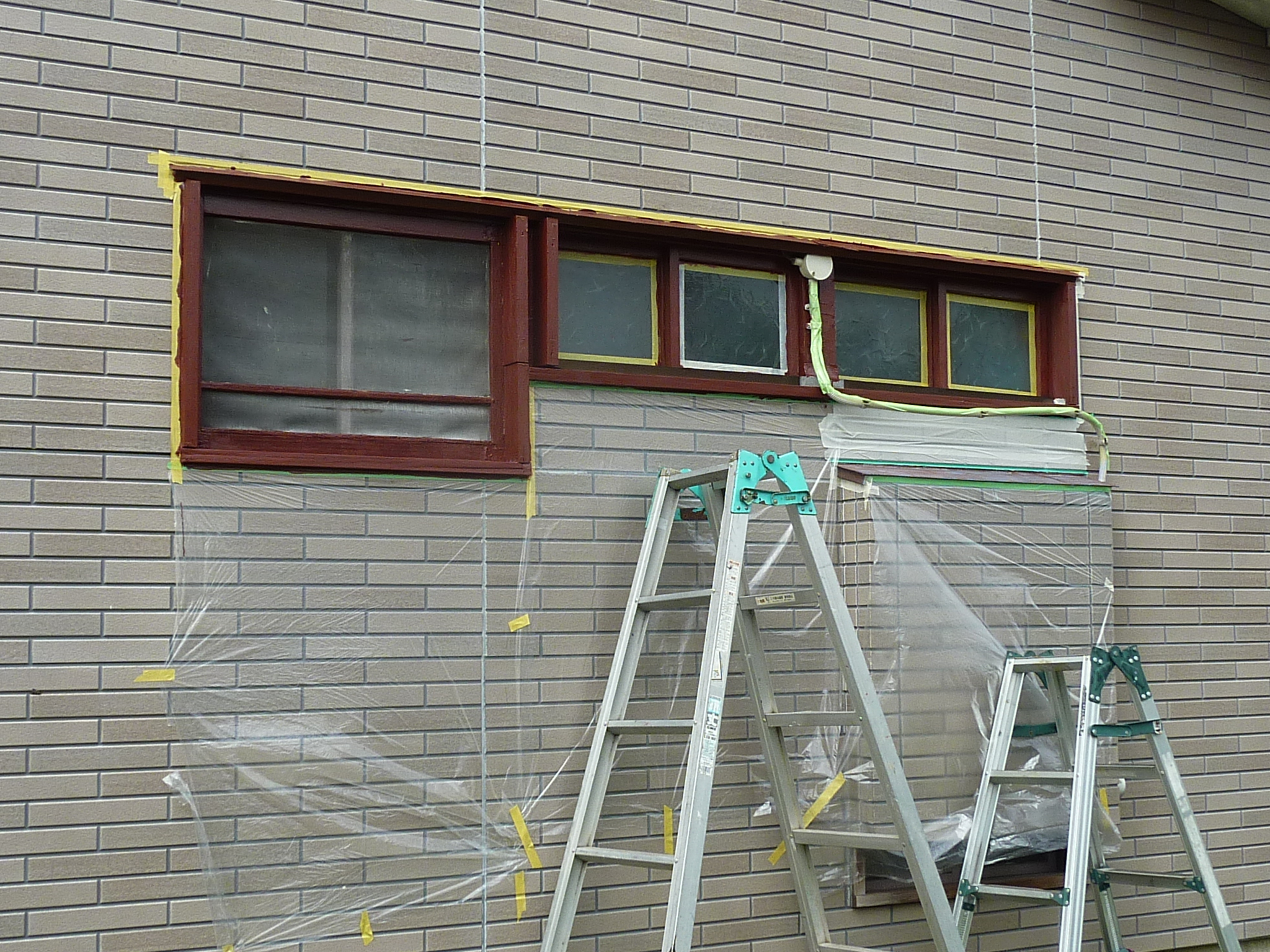 【施工事例ハウスリペア】窓枠の塗装工事 神奈川県相模原市 上溝の不用品回収、遺品整理 アシストワン