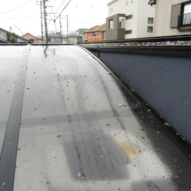 カーポートの屋根洗浄-BEFORE01