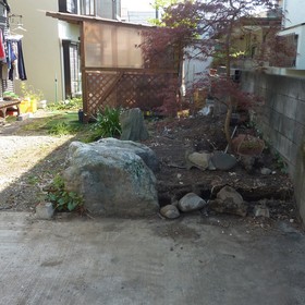 庭石の撤去処分工事-BEFORE01